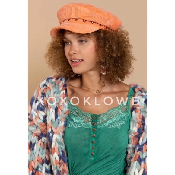 POL Corduroy Studded Newsboy Cap - Picture 4 of 13